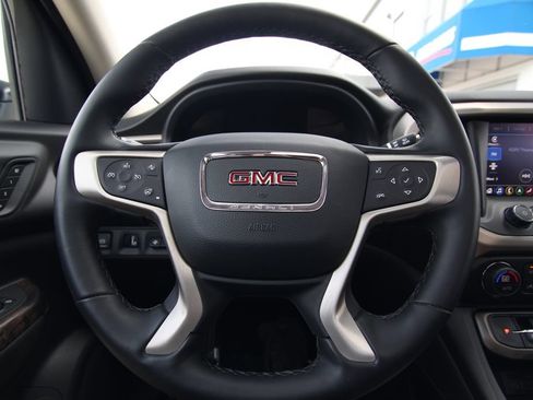 Used 2023 GMC Acadia Denali w/ Denali Ultimate Package AWD/4WD image 22