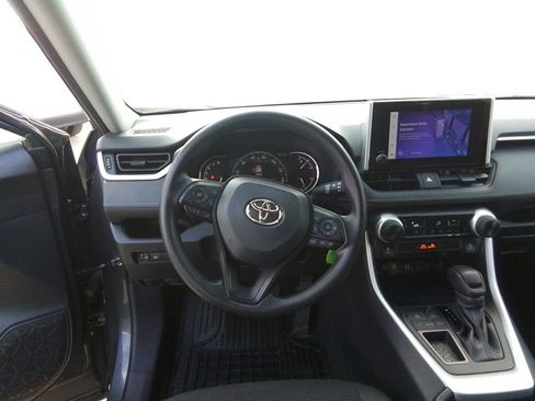 Used 2024 Toyota RAV4 LE image 12