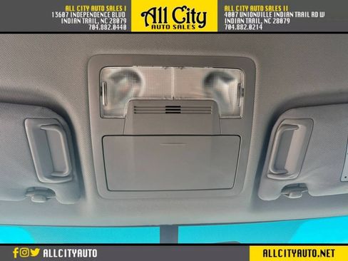 Used 2016 Toyota Camry LE FWD image 33