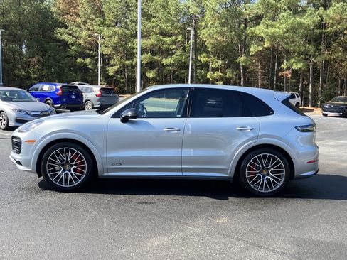 Used 2021 Porsche Cayenne GTS image 7
