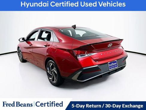 Certified 2025 Hyundai Elantra Sport image 9