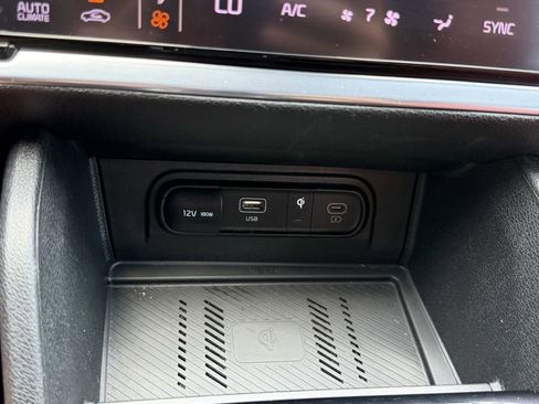 Certified 2024 Kia Sportage SX FWD image 25