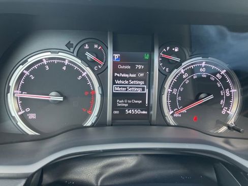 Used 2023 Toyota 4Runner Limited image 15