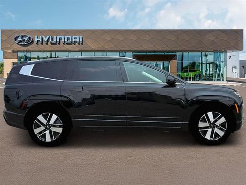 New 2026 Hyundai Ioniq 9 SEL image 9