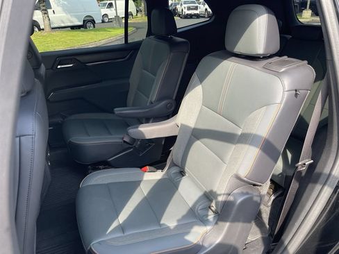 Certified 2024 GMC Acadia AT4 w/ Luxury Package AWD/4WD image 25