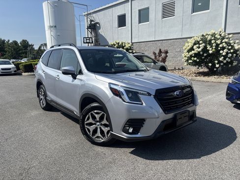 Certified 2024 Subaru Forester Premium AWD/4WD image 16