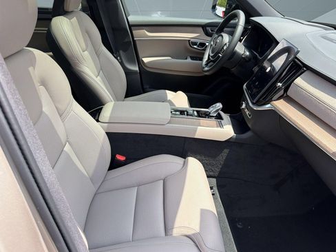 New 2026 Volvo XC90 T8 Ultra w/ Protection Package AWD/4WD image 24