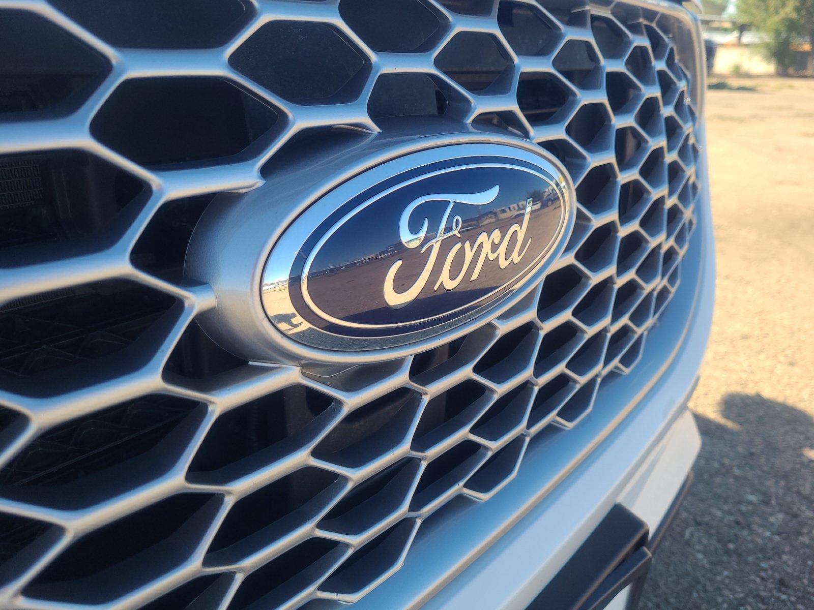 Used 2024 Ford Edge SEL AWD/4WD image 23