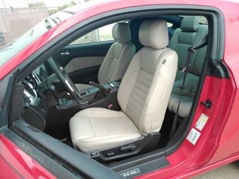 Used 2013 Ford Mustang GT Premium RWD image 14