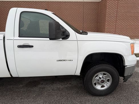 Used 2010 GMC Sierra 3500 W/T w/ Snow Plow Prep Package image 14