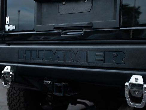 Used 2005 HUMMER H2 w/ Preferred Equipment Group AWD/4WD image 23