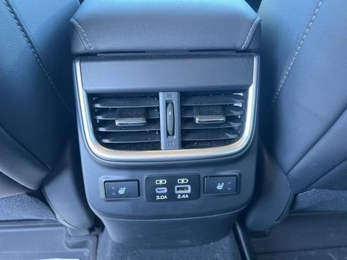 Used 2025 Subaru Outback Limited image 9