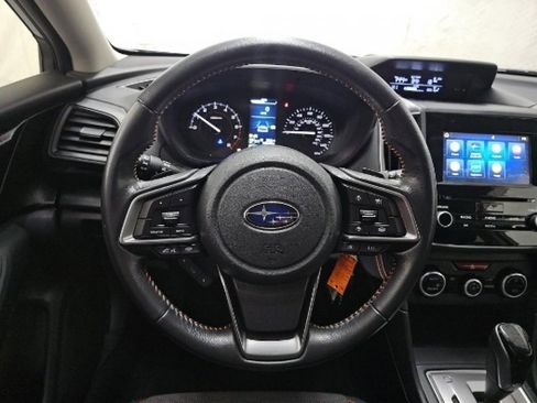 Used 2022 Subaru Crosstrek 2.0i Premium image 11