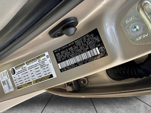 Used 2009 Toyota Corolla LE FWD image 21