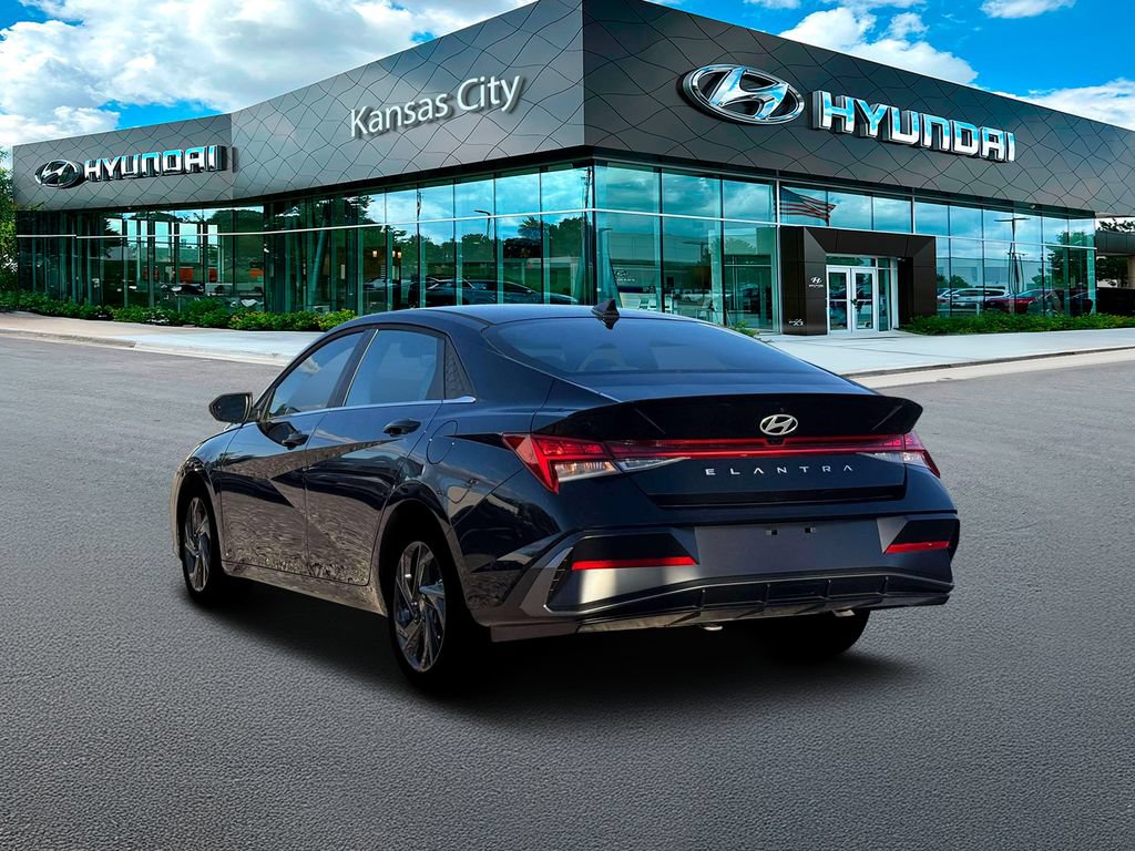 New 2026 Hyundai Elantra SEL Sport w/ Cargo Package FWD image 5