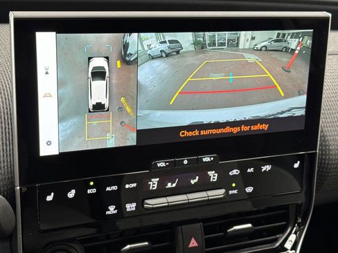 Used 2024 Subaru Solterra Limited image 26