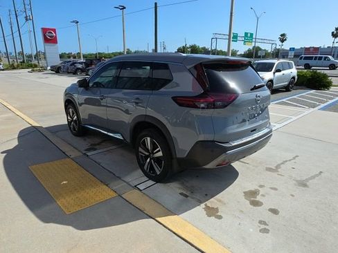 Used 2023 Nissan Rogue SL w/ SL Premium Package FWD image 6