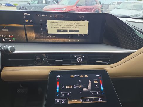 Used 2025 INFINITI QX80 Luxe AWD/4WD image 13