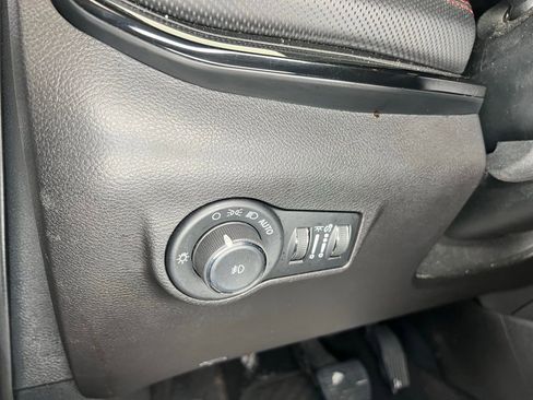 Used 2024 Jeep Compass Trailhawk image 13