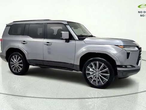 Used 2026 Lexus GX 550 w/ Accessory Package (2T) AWD/4WD image 1