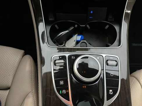 Used 2019 Mercedes-Benz GLC 300 4MATIC image 28