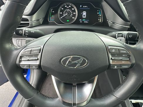 Used 2021 Hyundai Ioniq SE FWD image 18