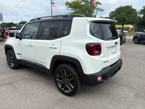 Used 2020 Jeep Renegade Altitude AWD/4WD image 7