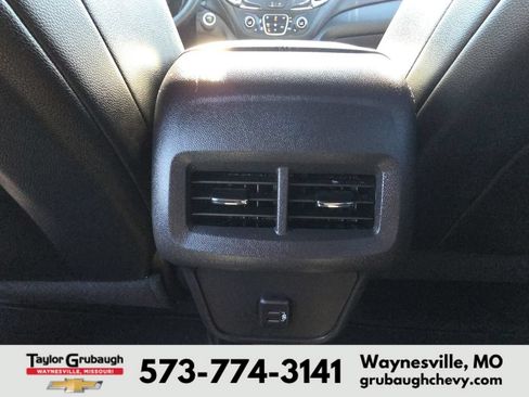Used 2024 Chevrolet Equinox RS w/ RS Leather Package AWD/4WD image 31