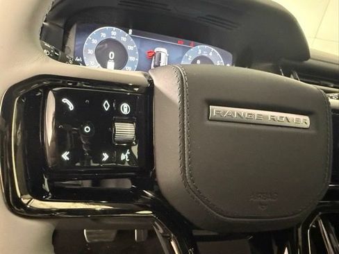 Used 2026 Land Rover Range Rover Velar Dynamic SE AWD/4WD image 17