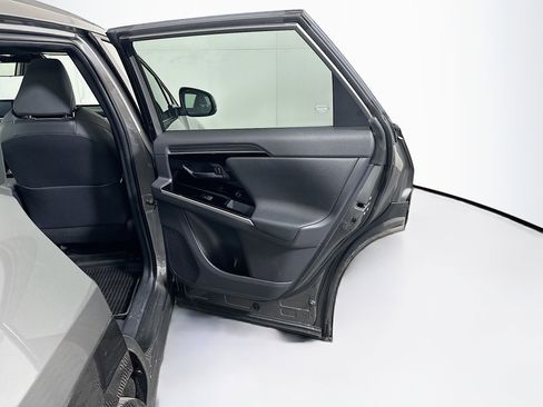 Used 2023 Toyota bZ4X XLE image 32