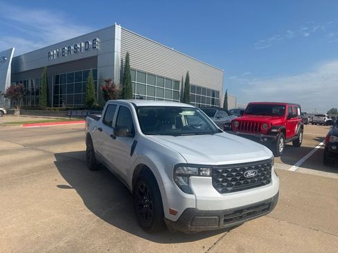 Used 2025 Ford Maverick XL FWD image 1