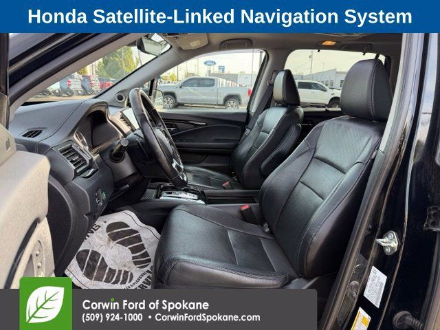 Used 2020 Honda Pilot Elite image 2