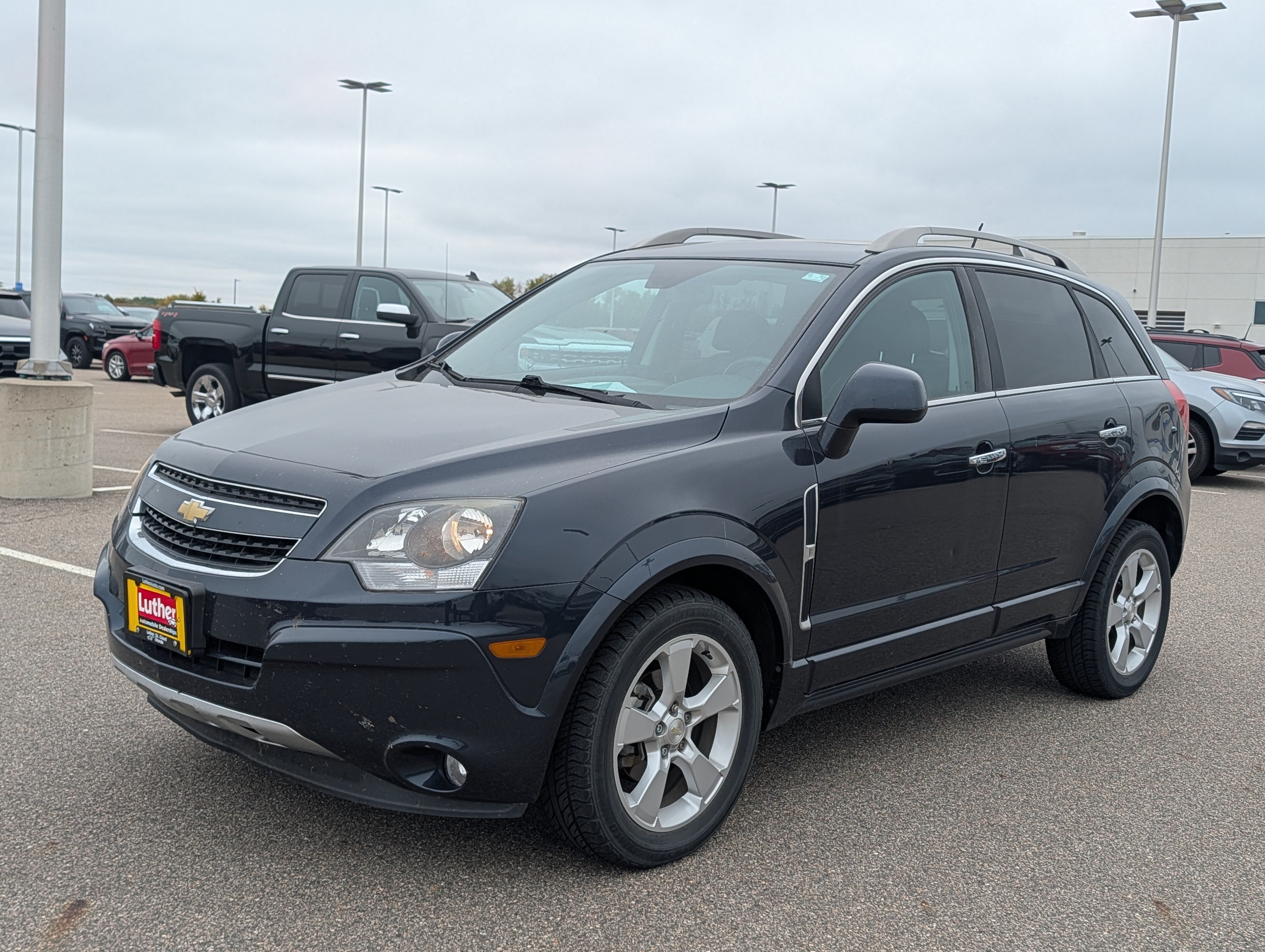 Used 2015 Chevrolet Captiva Sport LT w/ Convenience Package FWD image 2