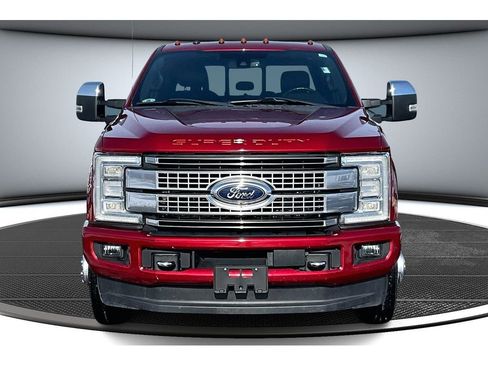 Used 2018 Ford F350 Platinum w/ Platinum Ultimate Package image 4