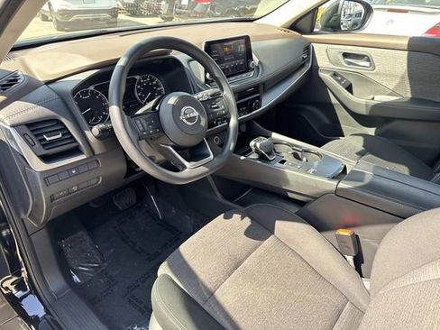 Used 2023 Nissan Rogue SV FWD image 13