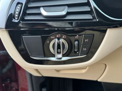 Certified 2023 BMW 530i xDrive w/ Premium Package image 16