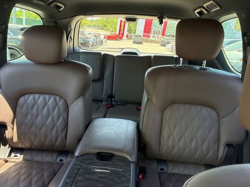Used 2023 Nissan Armada Platinum w/ Captain's Chairs Package AWD/4WD image 23
