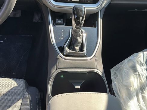 New 2025 Subaru Outback Premium image 17