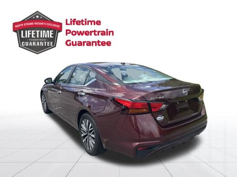 Certified 2025 Nissan Altima 2.5 SV FWD image 5