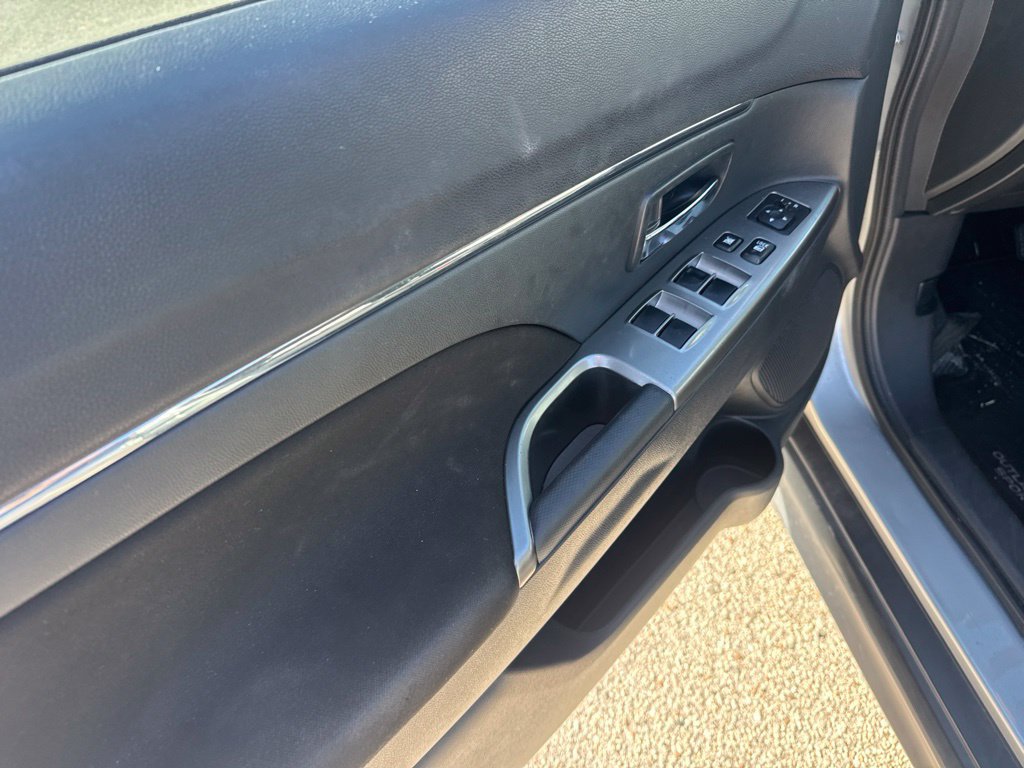 Used 2018 Mitsubishi Outlander Sport ES FWD image 7