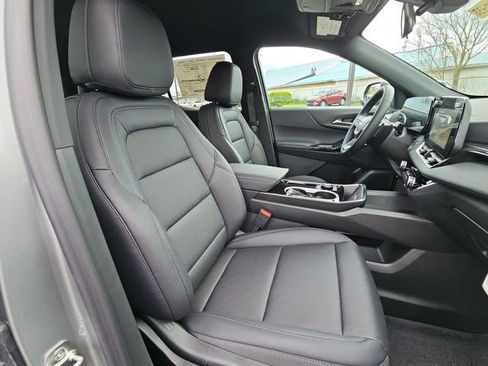 New 2026 Chevrolet Equinox LT w/ Convenience Package II AWD/4WD image 30