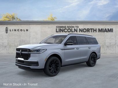New 2025 Lincoln Navigator Reserve w/ Jet Appearance Package