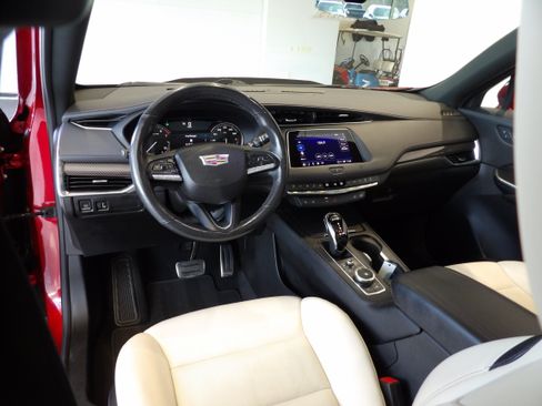 Used 2021 Cadillac XT4 Sport AWD/4WD image 16