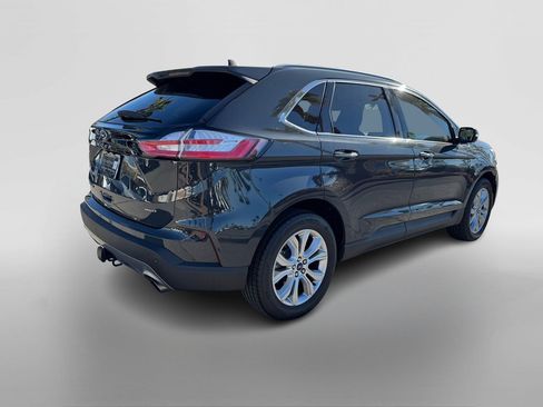 Used 2021 Ford Edge Titanium w/ Class II Trailer Tow Package image 5