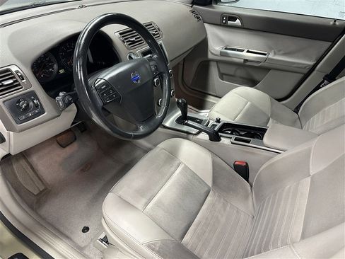 Used 2008 Volvo S40 2.4i image 2