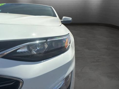 Used 2025 Chevrolet Malibu LS FWD image 31
