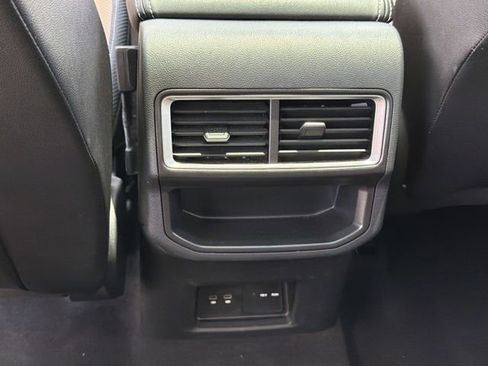 Used 2024 Volkswagen Atlas Cross Sport SE w/ Panoramic Sunroof Package FWD image 18