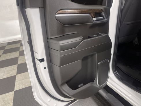 Used 2023 GMC Sierra 1500 Elevation image 15