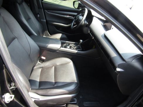 Used 2019 MAZDA MAZDA3 AWD Hatchback w/ Premium Pkg image 20
