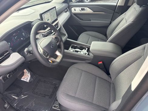 New 2026 Ford Explorer Active image 17